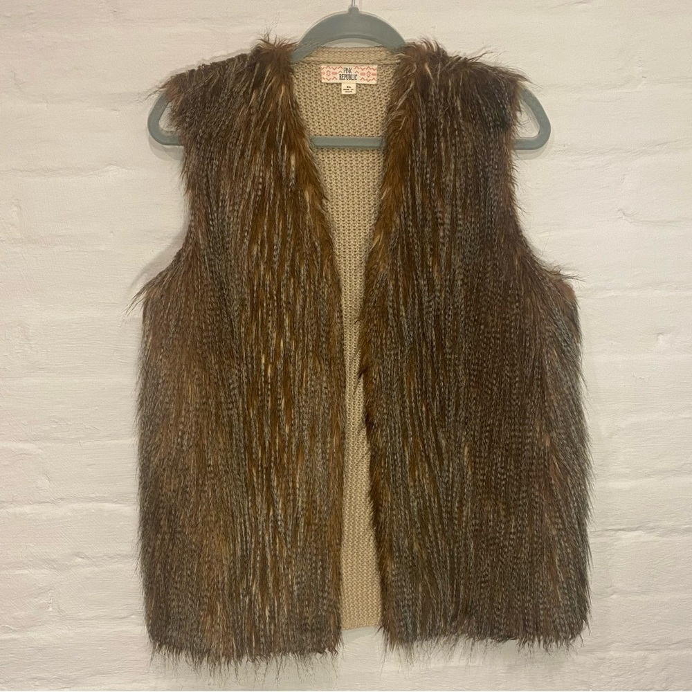 Pink Republic Faux Fur Vest with Sweater Back